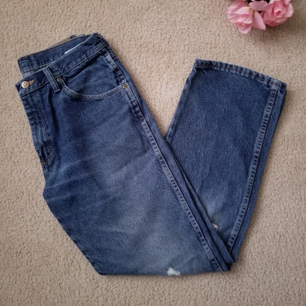 Men's Medium Wash Wrangler Distressed Torn Blue Jeans